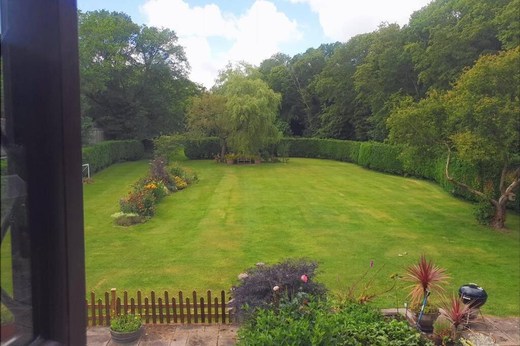 Ashwood Holiday Cottage. آشفورد المظهر الخارجي الصورة